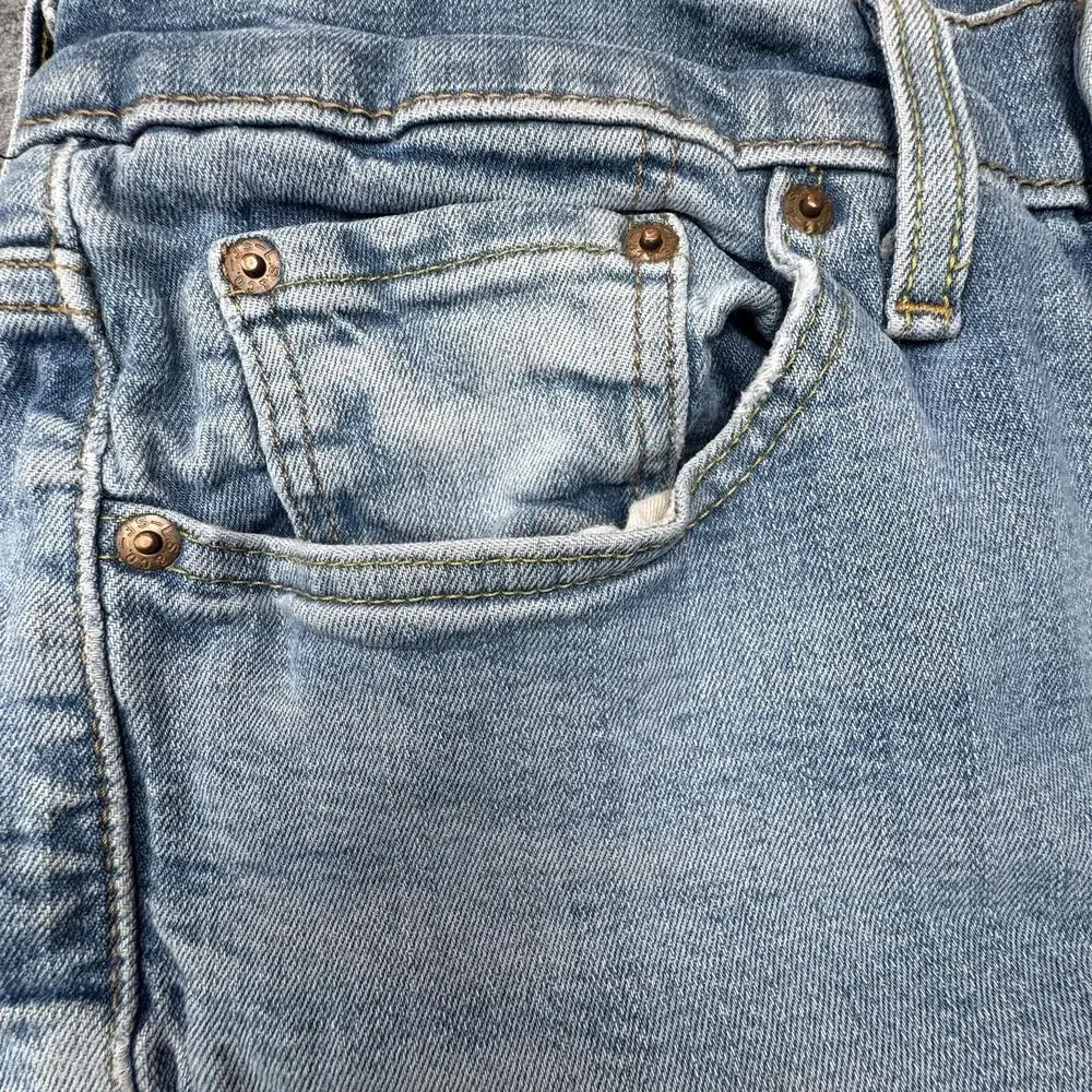 Levi's 514 Jeans Mens 32x30 Blue Ripped Distressed Straight Leg Denim Pants